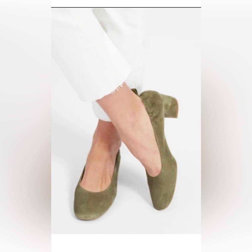 Everlane the Day Heels Suede Short Block Heel Shoe in Sage Green Size 9.5